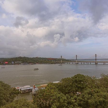 Panaji Residency Hotel Eksteriør billede